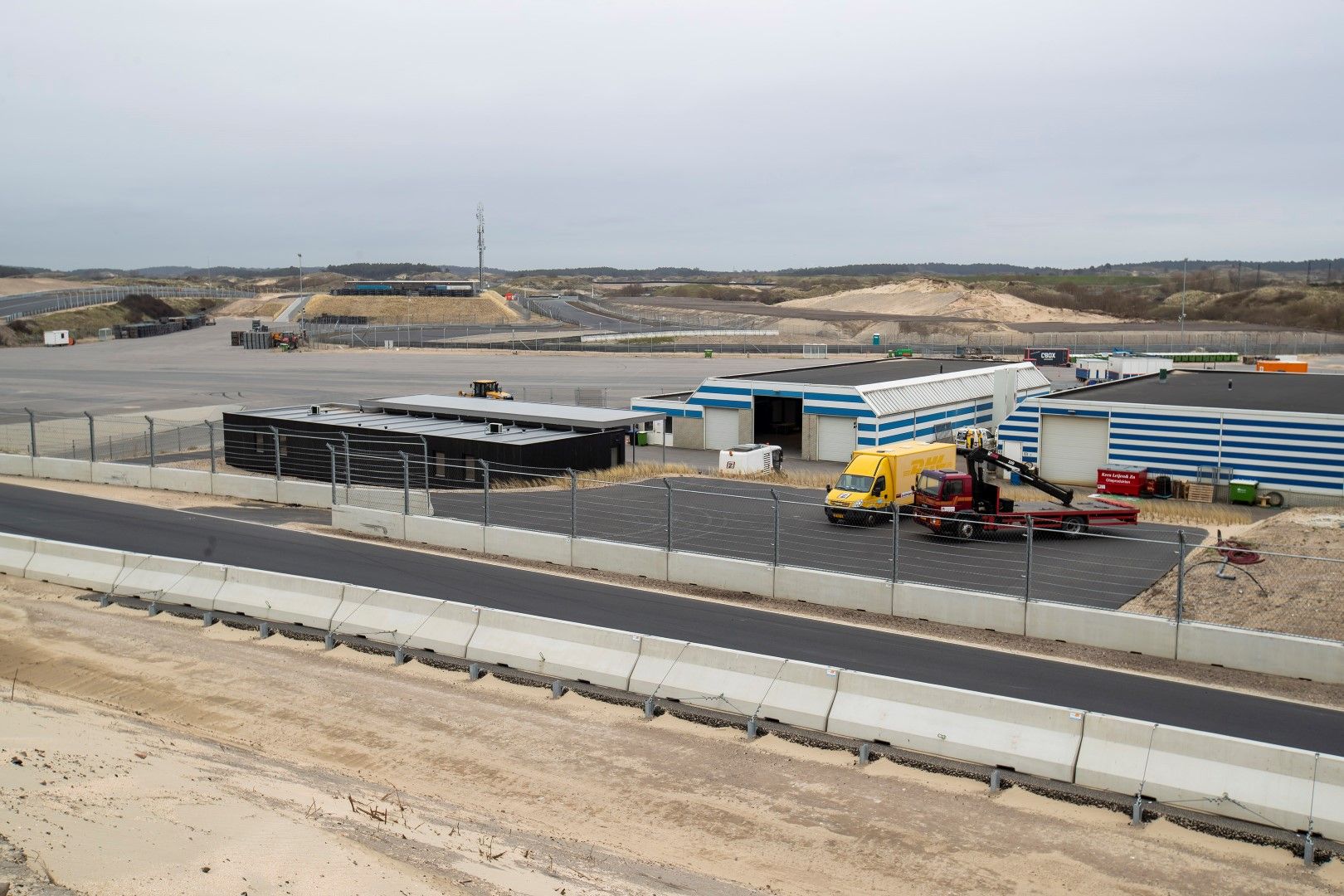 Het Medisch Centrum op circuit Zandvoort van veraf
